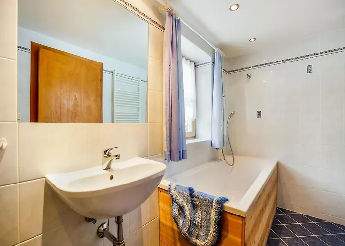 펜션 In Near Thurn Pass Skiing *