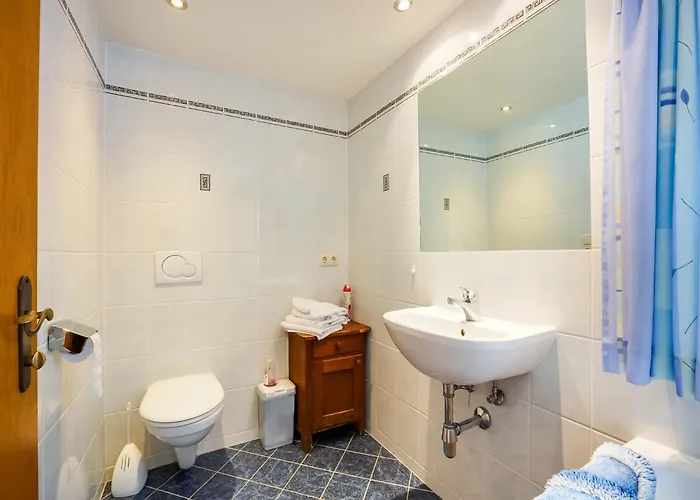 In Near Thurn Pass Skiing 조크버그