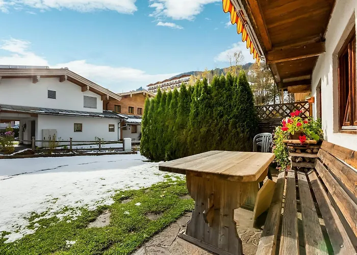 In Near Thurn Pass Skiing 펜션 *